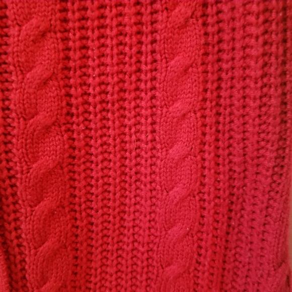 RW&CO. Women's red cable knit button front sweater - Picture 6 of 8